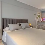 Technicolor Monoambiente Con Balcon