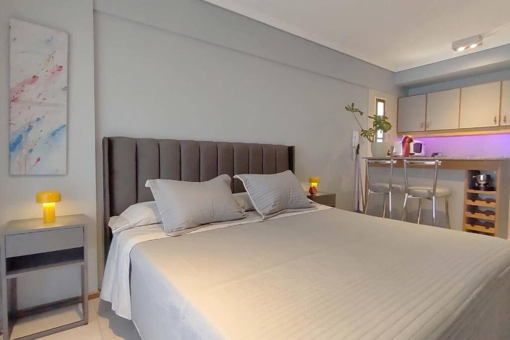 Apartment Technicolor Monoambiente Con Balcon Buenos Aires