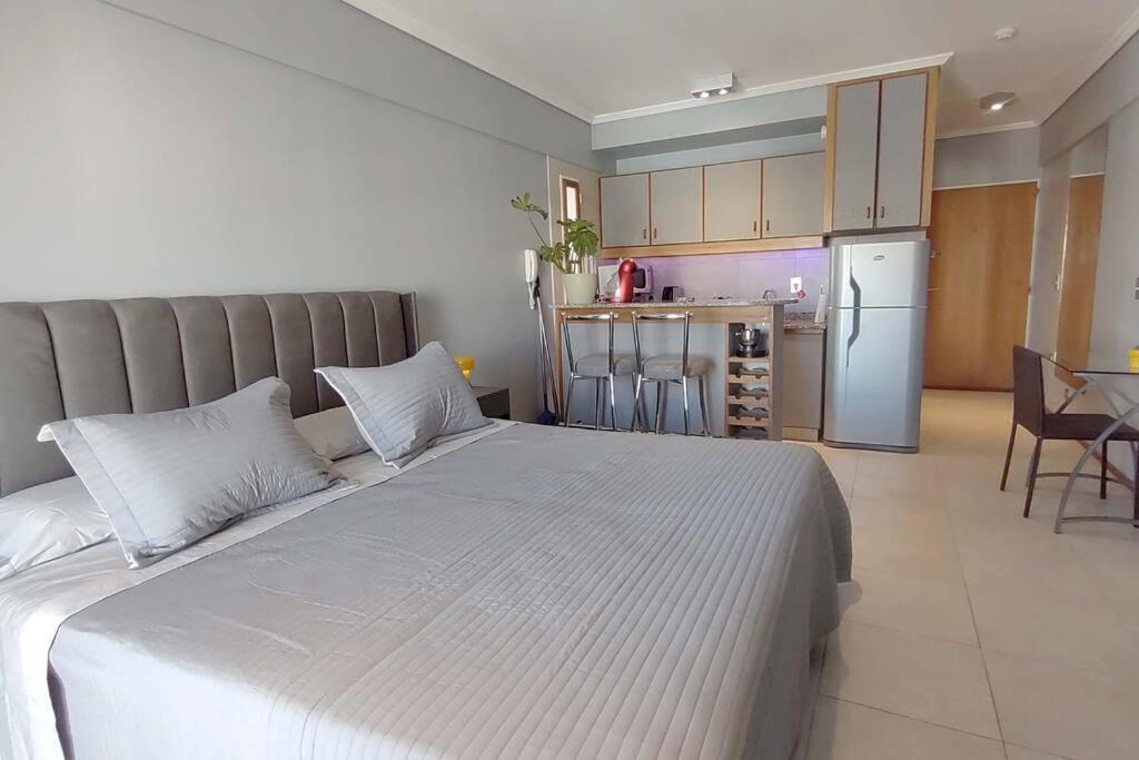 Apartment Technicolor Monoambiente Con Balcon *